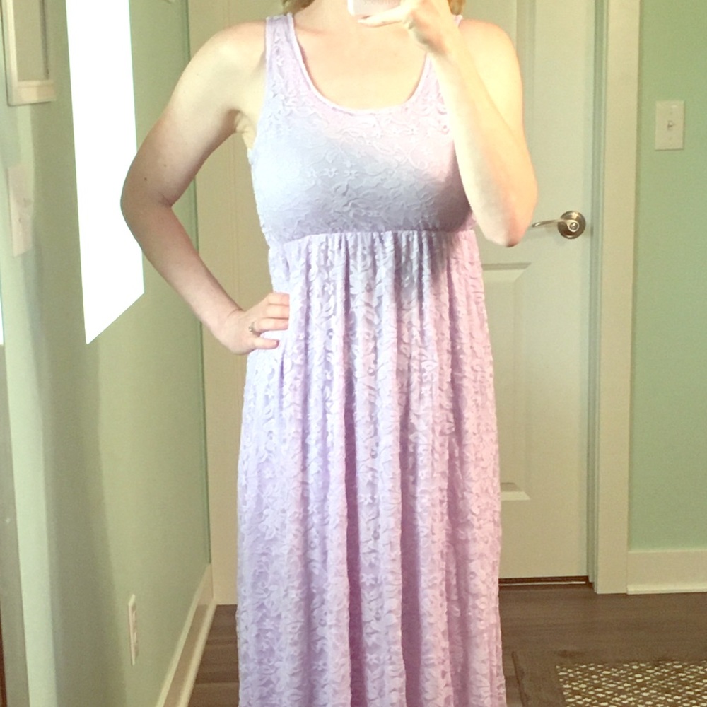 Maternity shoot lace long dress purple